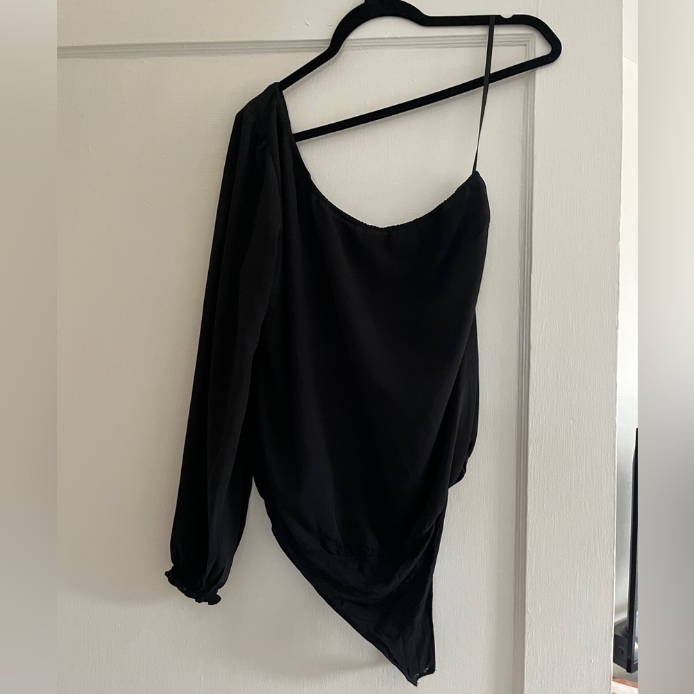 Abercrombie & Fitch Black One-Shoulder Bodysuit